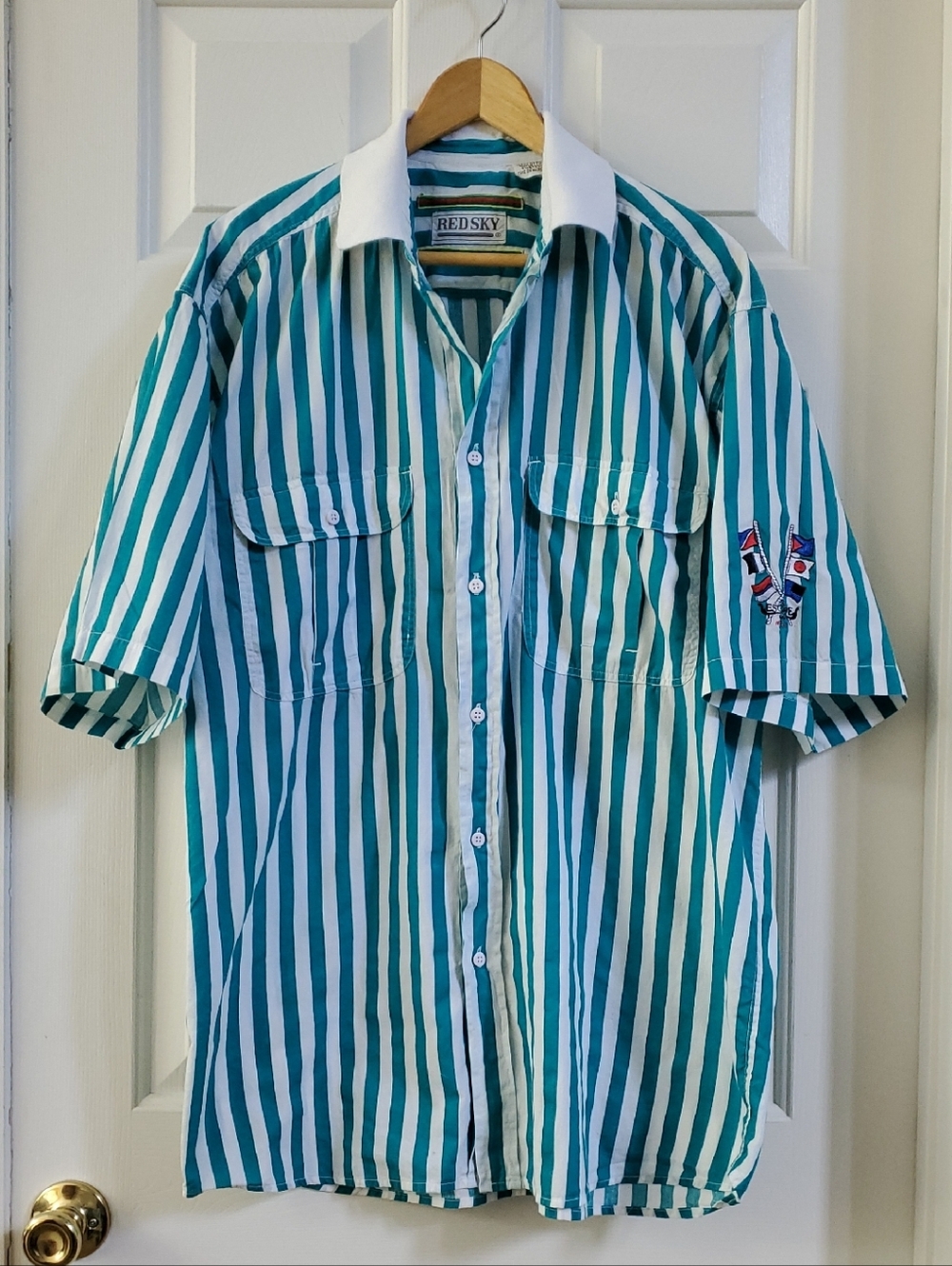Teal and White Striped Men's XL Short-Sleeve Button-Down Shirt